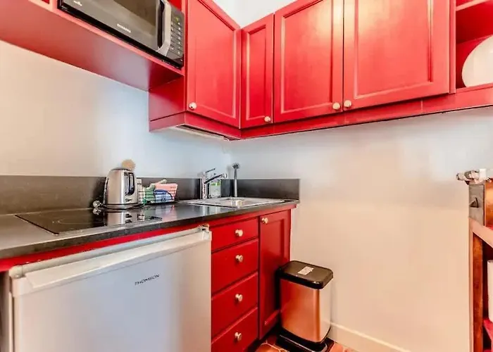 Apartment La Petit Nid L Beachside L Shellter Saint-Tropez